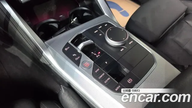 BMW 4-Series 2023 thumb 9