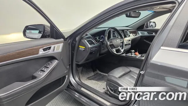 Genesis G80 2017 thumb 10