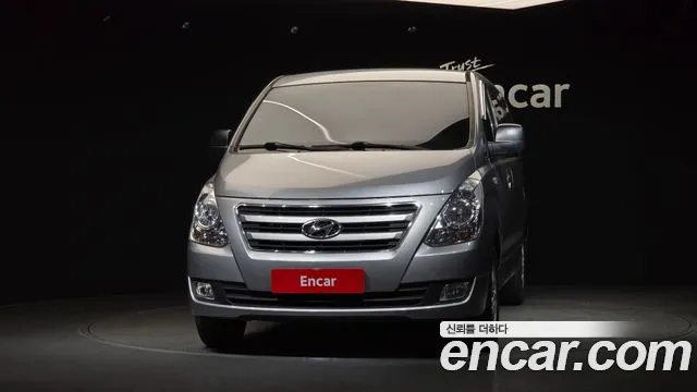 Hyundai Starex 2017 thumb 3