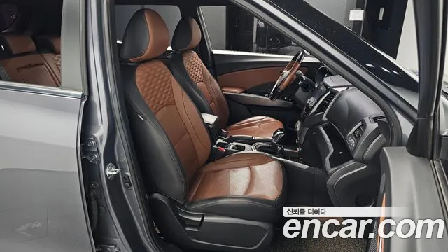 KG_Mobility_Ssangyong TIBOLI 2018 thumb 12