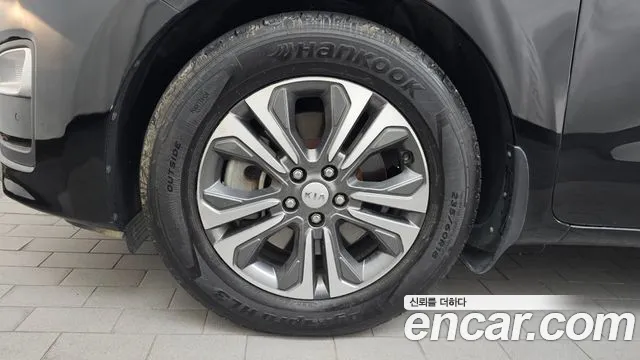 Kia Carnival 2018 thumb 5