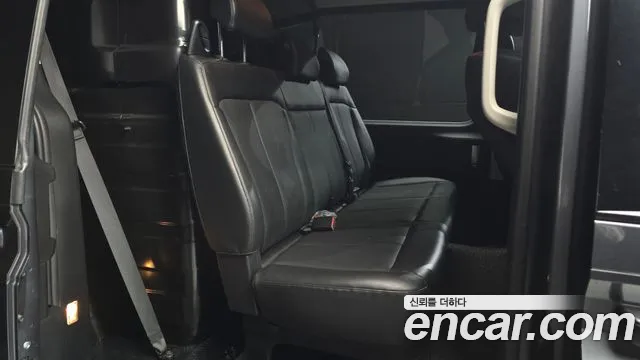 Hyundai Staria 2021 thumb 11