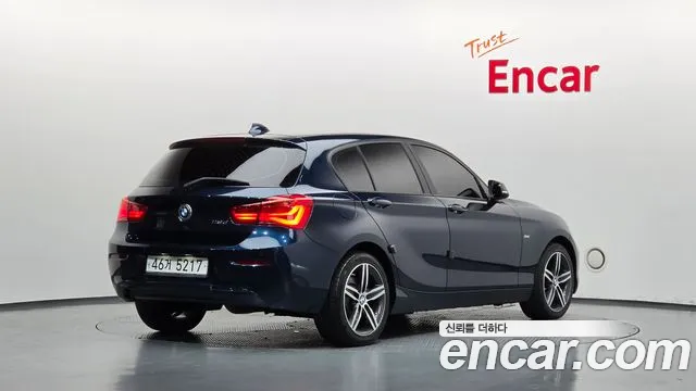 BMW 1-Series 2017 thumb 2