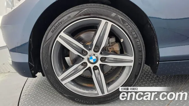 BMW 1-Series 2017 thumb 5
