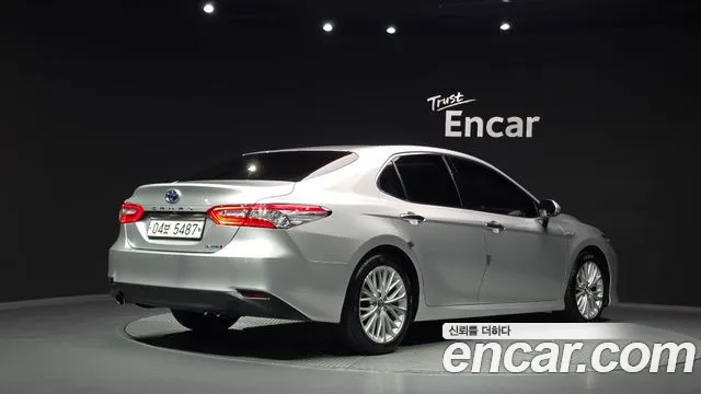 Toyota Camry 2017 thumb 2