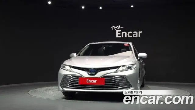 Toyota Camry 2017 thumb 3