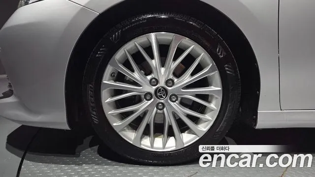 Toyota Camry 2017 thumb 5