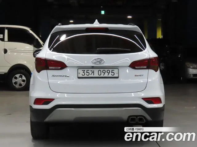 Hyundai Santa Fe 2015 thumb 3