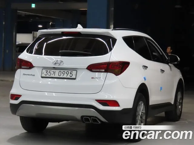 Hyundai Santa Fe 2015 thumb 4