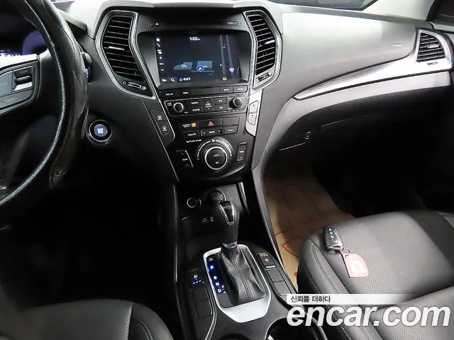 Hyundai Santa Fe 2015 thumb 9