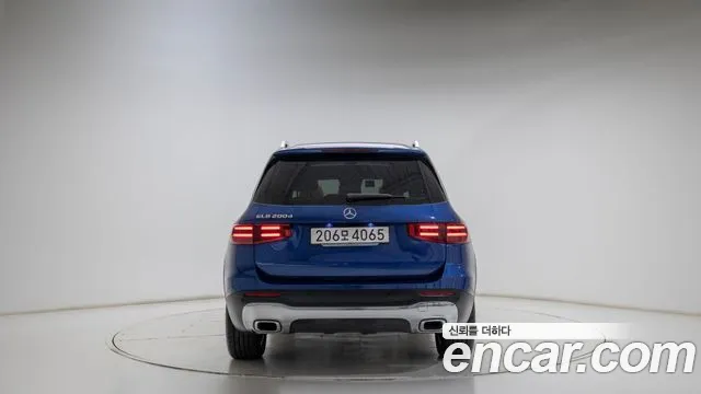 Mercedes-Benz GLB 2025 thumb 4