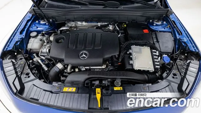 Mercedes-Benz GLB 2025 thumb 6