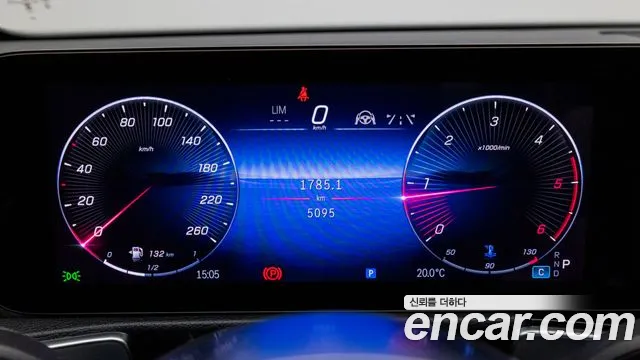 Mercedes-Benz GLB 2025 thumb 8