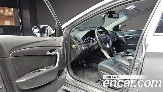 Hyundai i40 2012 thumb 10