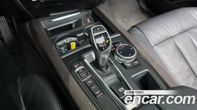 BMW X5 2014 thumb 9