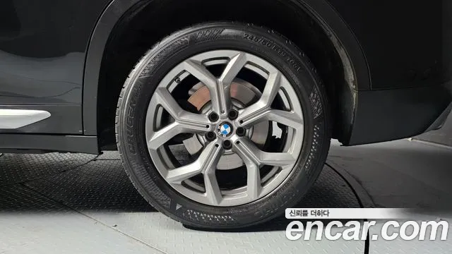 BMW X4 2021 thumb 5