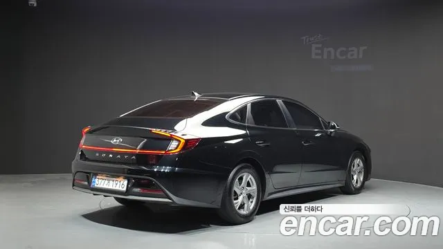 Hyundai Sonata 2023 thumb 2