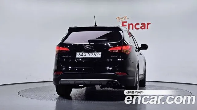 Hyundai Santa Fe 2012 thumb 4