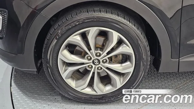 Hyundai Santa Fe 2012 thumb 5