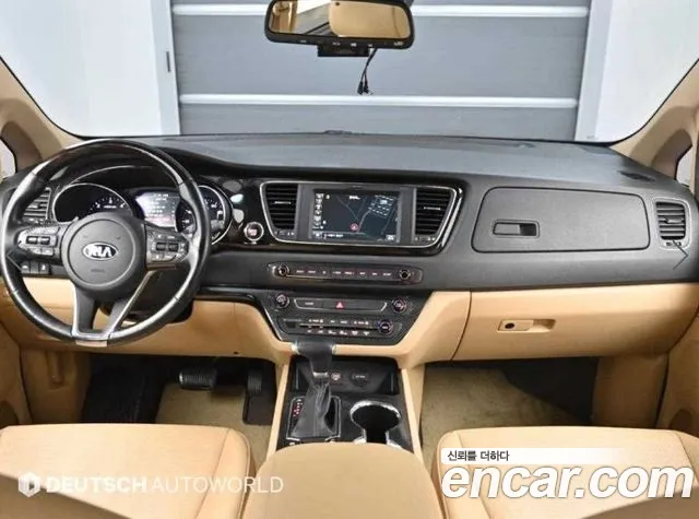 Kia Carnival 2019 thumb 6
