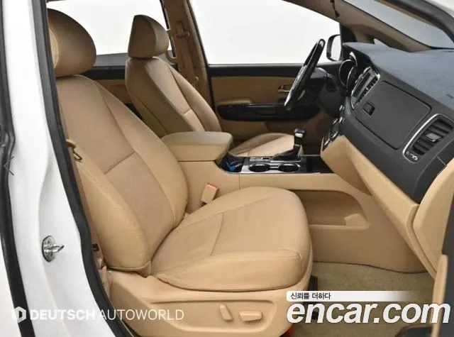 Kia Carnival 2019 thumb 9