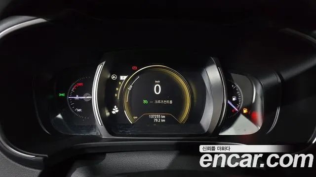 Renault-KoreaSamsung Koleos 2019 thumb 8