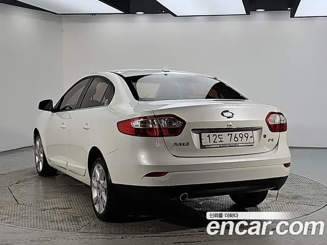 Renault-KoreaSamsung Fluence 2010 thumb 3