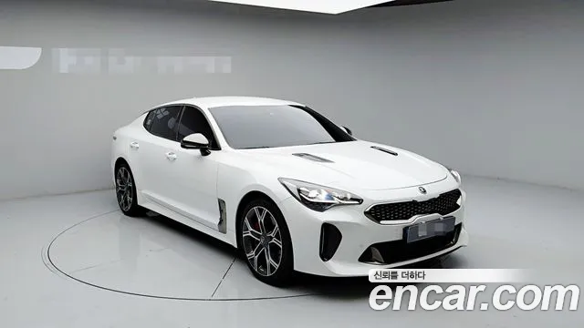 Kia Stinger 2019 thumb 3