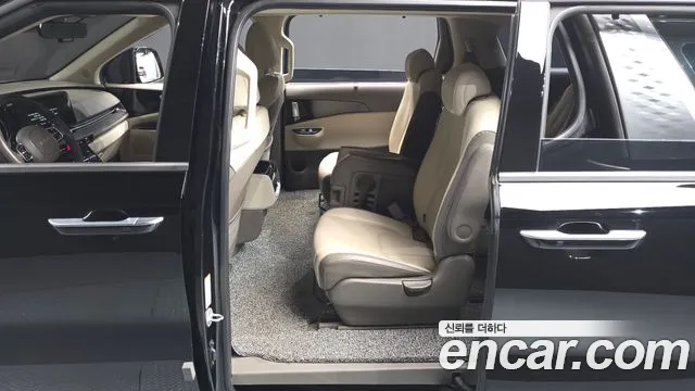 Kia Carnival 2021 thumb 12