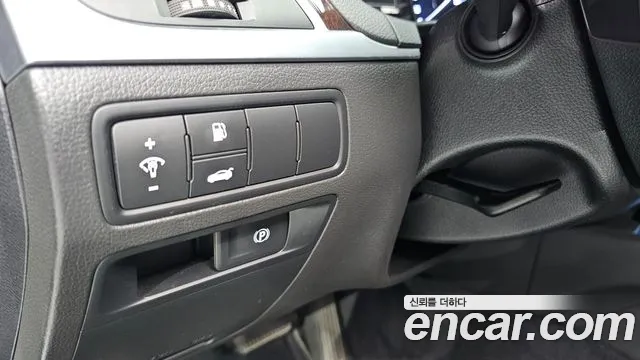 Hyundai Genesis 2015 thumb 12
