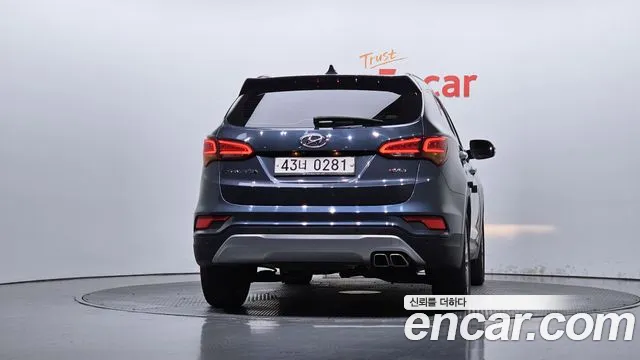 Hyundai Santa Fe 2015 thumb 4