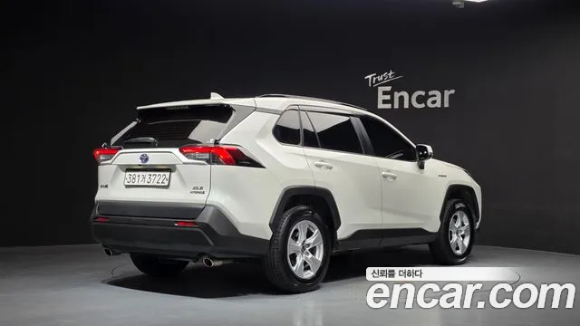 Toyota RAV4 2019 thumb 2