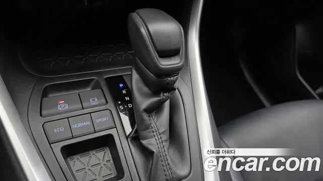 Toyota RAV4 2019 thumb 9