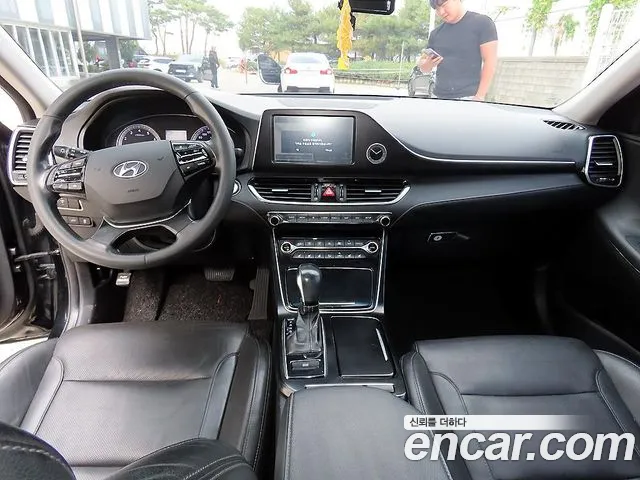 Hyundai Grandeur 2016 thumb 7