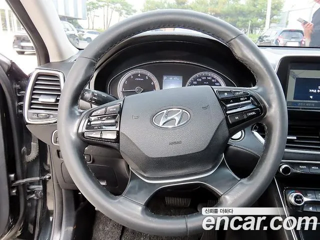 Hyundai Grandeur 2016 thumb 8