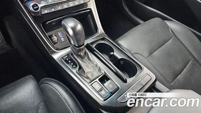 Hyundai Grandeur 2017 thumb 8