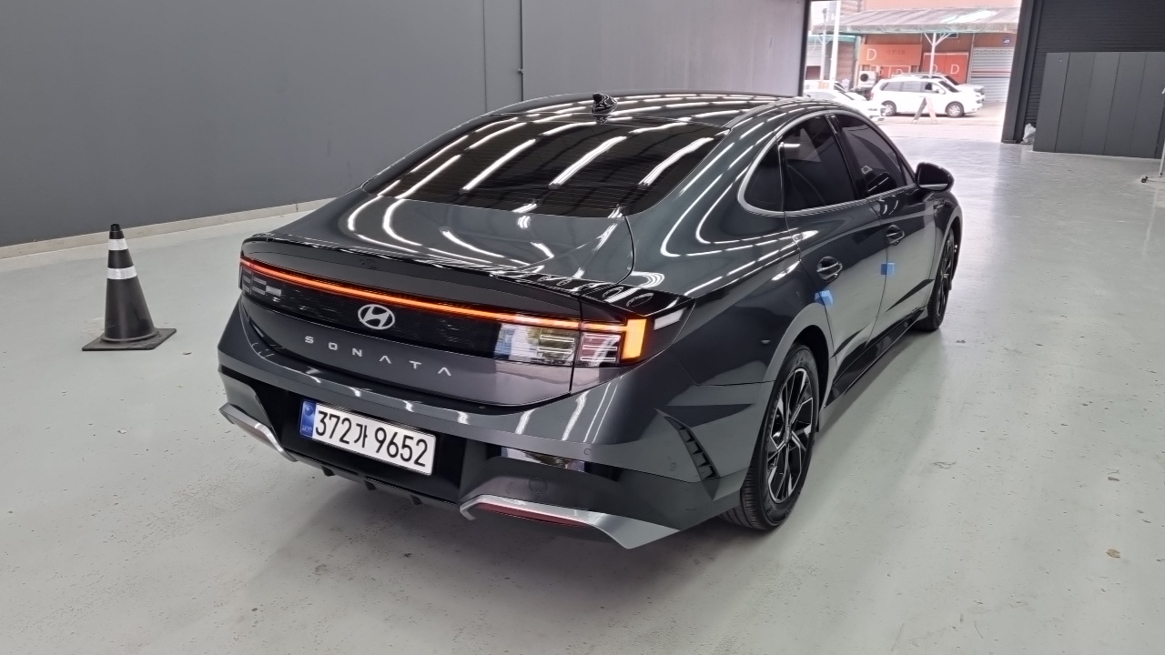 Hyundai Sonata 2026 thumb 2
