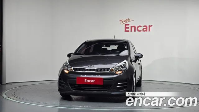 Kia Pride 2015 thumb 3