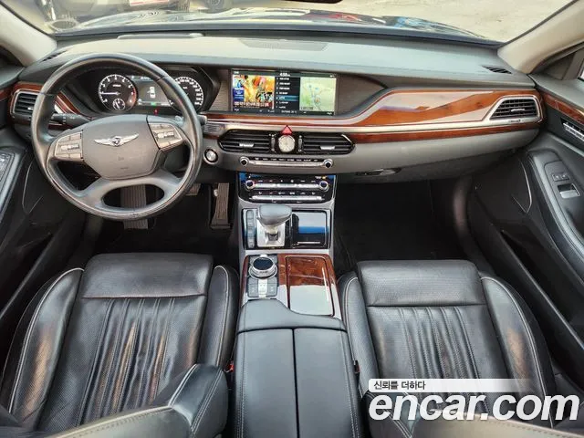Genesis G90 2016 thumb 10