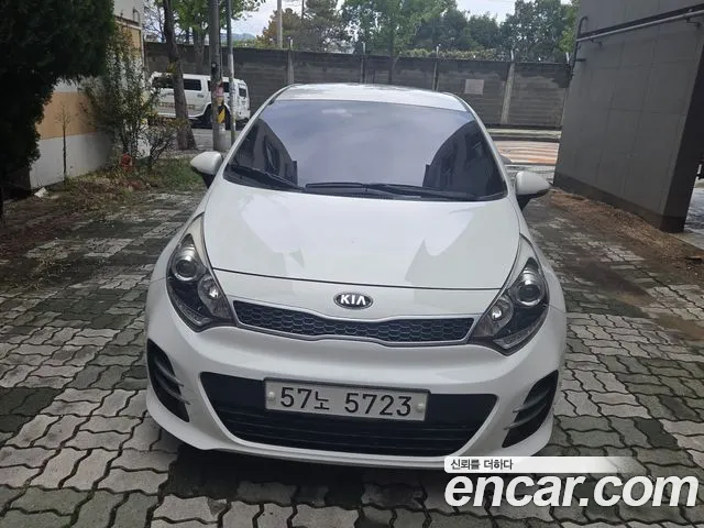 Kia Pride 2015 thumb 2