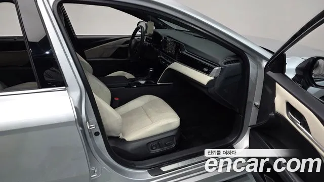 Toyota Camry 2025 thumb 10