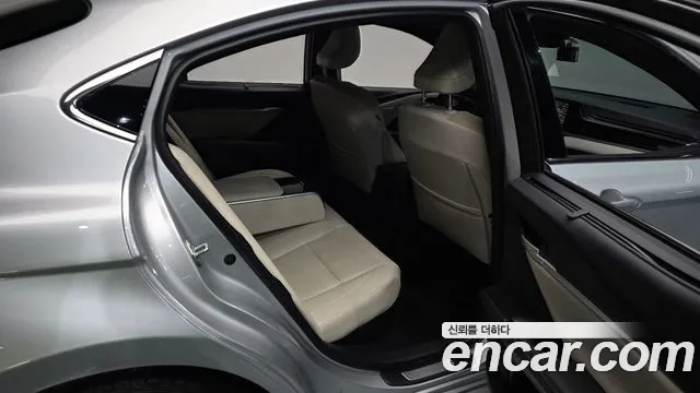 Toyota Camry 2025 thumb 11