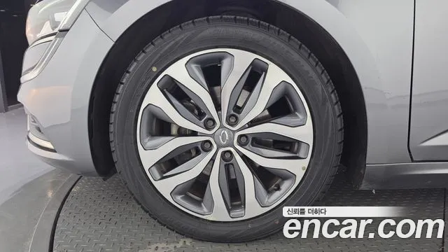 Renault-KoreaSamsung Megane 2016 thumb 5