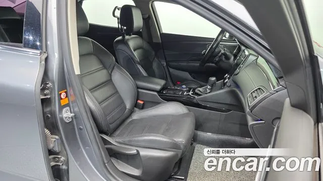 Renault-KoreaSamsung Megane 2016 thumb 11