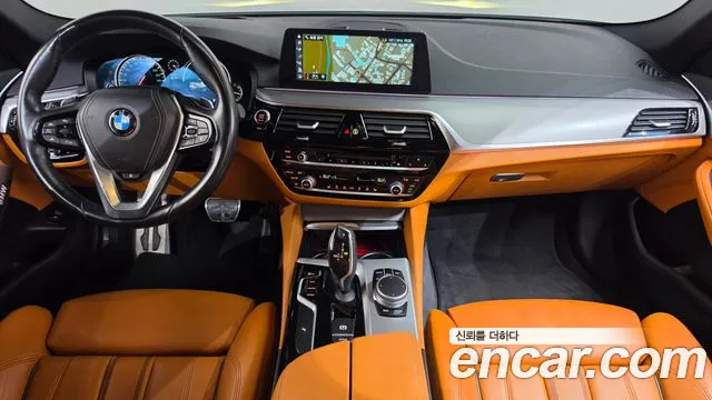 BMW 5-Series 2017 thumb 7