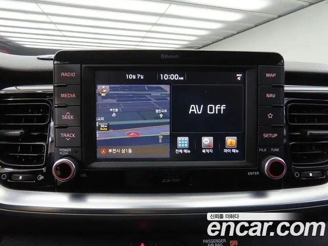 Kia Stonic 2017 thumb 10