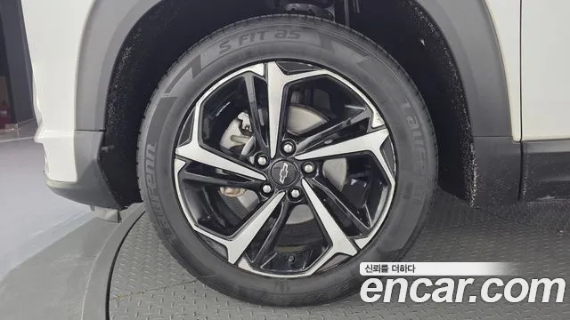 ChevroletGMDaewoo TrailBlazer 2021 thumb 5