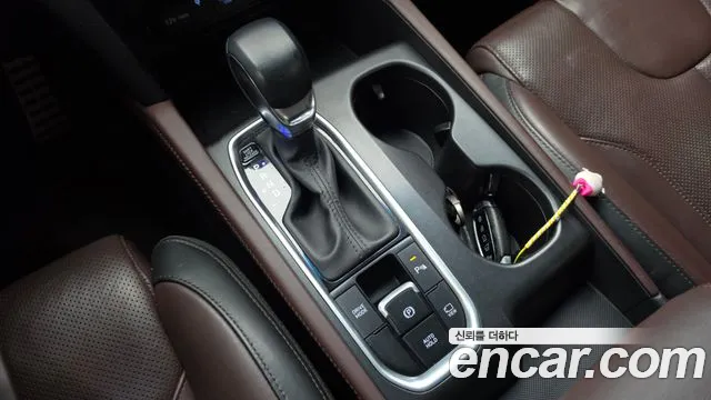 Hyundai Santa Fe 2020 thumb 9