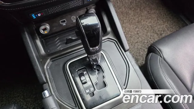 KG_Mobility_Ssangyong Rexton 2018 thumb 9