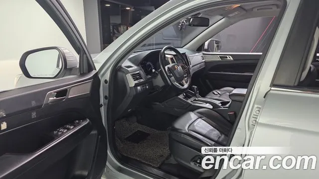 KG_Mobility_Ssangyong Rexton 2018 thumb 10